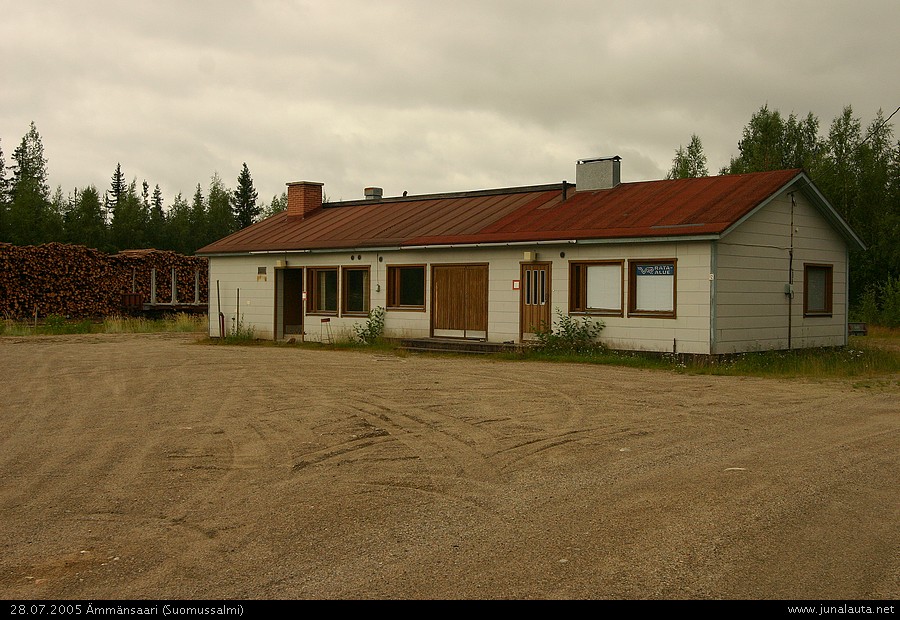 Ämmänsaari 28.07.2005
Rataosaston asianmukaiset toimitilat Ämmänsaaressa! :)

