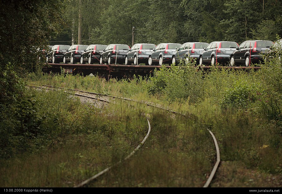 Koppnäsin iltapäiväruuhka 13.08.2008
Koppnäsin iltapäiväruuhka koostui tällä kertaa H-autoista! :) 
Avainsanat: autojuna Sdm-vaunu vaihtotyöliikenne