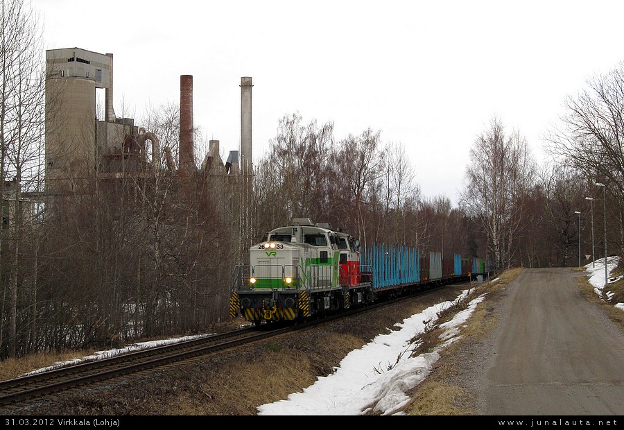 T3682 @ Virkkala 31.03.2012
Karjaan puunhakija joutuu tällä kertaa kahdesti kuvattavaksi! 
Nummelassa kello 15:12 -  [url=http://vaunut.org/kuva/74558]http://vaunut.org/kuva/74558[/url] 
- ja sen jälkeen täällä Virkkalassa kello 15:35 !
Avainsanat: T3682 raakapuujuna Dv12_2555 Dv12_2633
