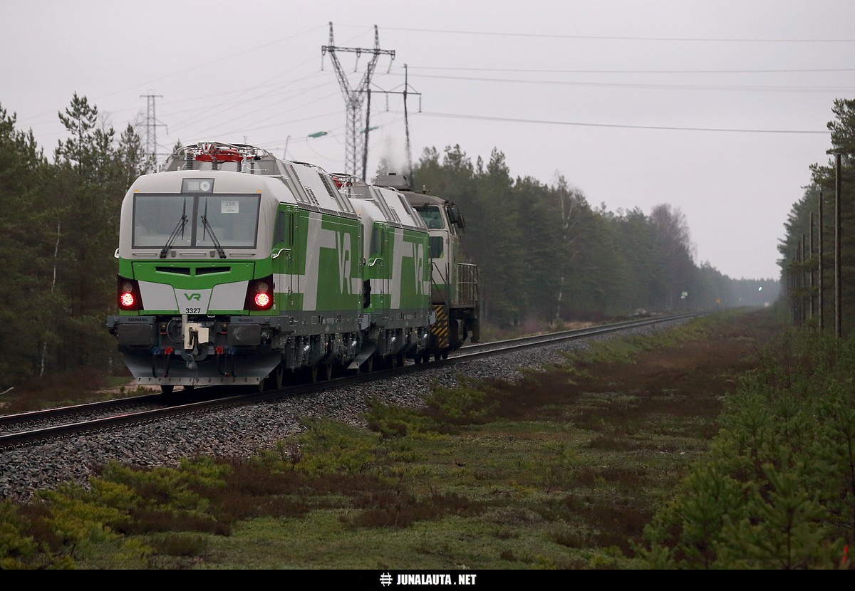 2 x Vectron Sr3 (Hanko-Ilmala) @ Krogars 30.01.2020
Avainsanat: Vet11632 Dv12_2664 Sr3_3327 Sr3_3328 Vectron 20200130